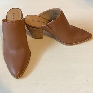 Lucky Brand Cognac Mules w Heel
